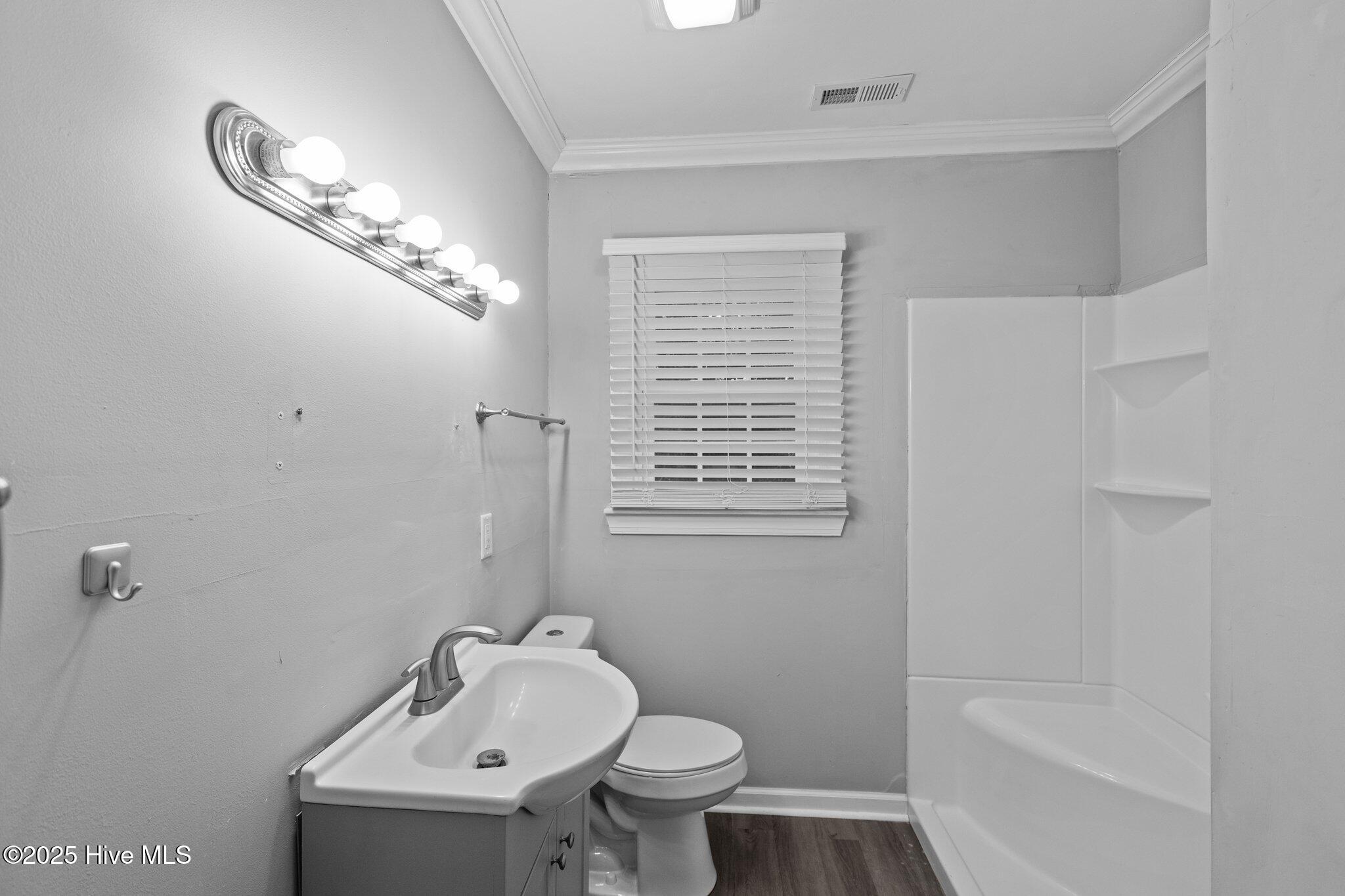 406 Sandy Point Road New Bern, NC 28560 - Photo 11 of 34 14-web-or-mls-BLS_0015