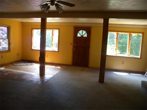 406 C Worcester Road Charlton, MA 01507 - Photo 3 of 6 Gallery Image 3