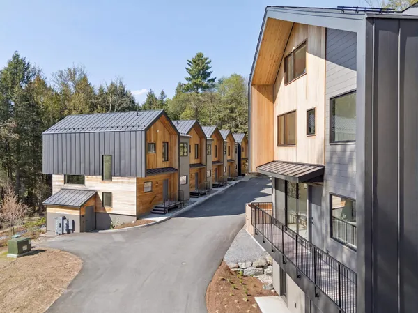 $1,799,000 | 52 B Slate Hill, Unit 8, Stowe, VT 05672
