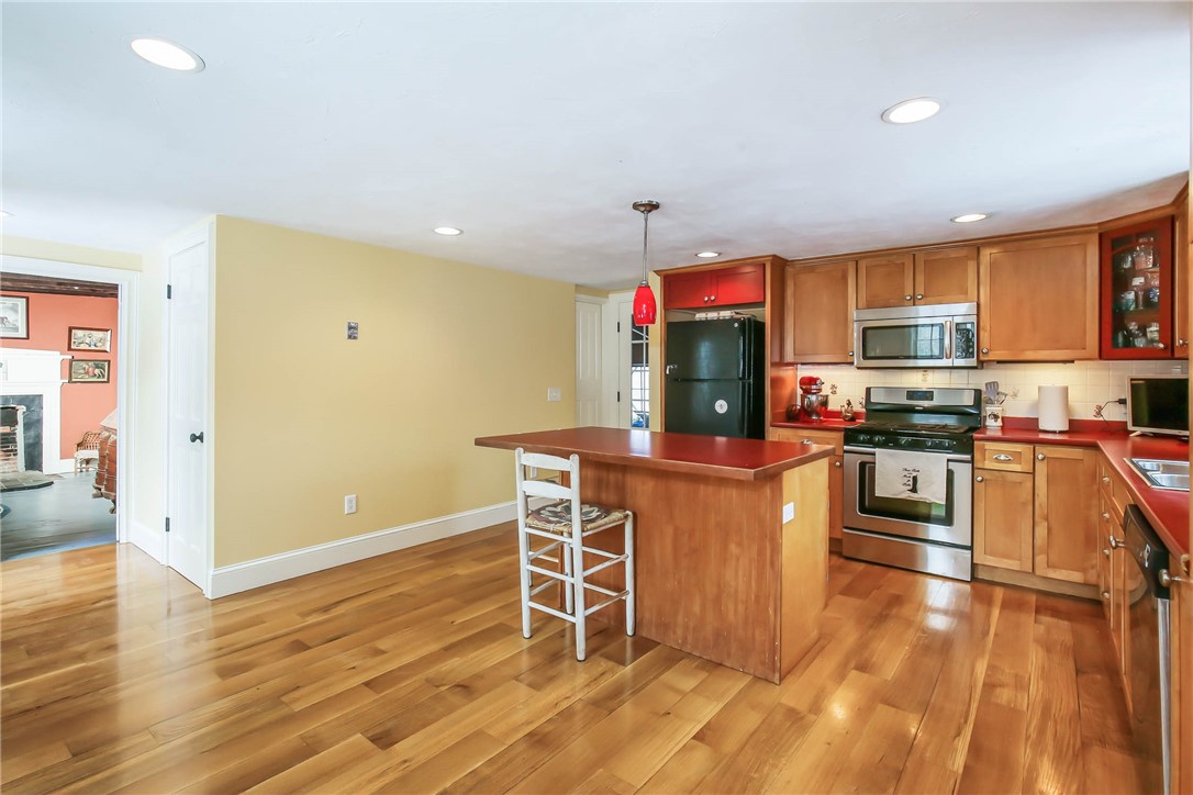 81 Battey Meetinghouse Road Scituate, RI 02857 - Photo 4 of 14 KITCHEN WITH DINING AREA