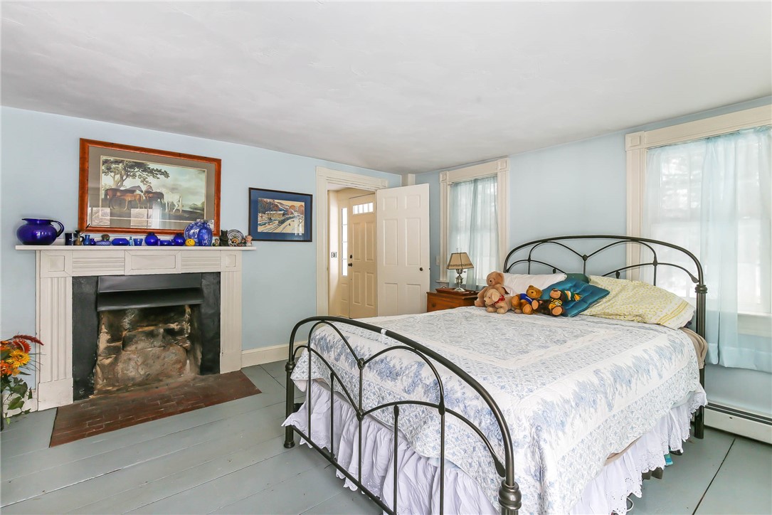 81 Battey Meetinghouse Road Scituate, RI 02857 - Photo 9 of 14 MASTER BEDROOM