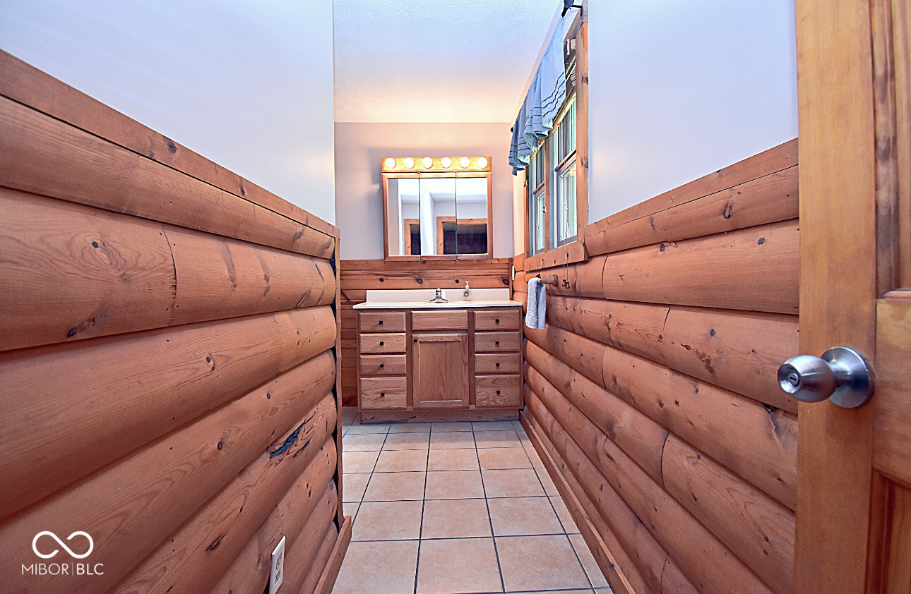 1340 Apache Trail Martinsville, IN 46151 - Photo 21 of 45