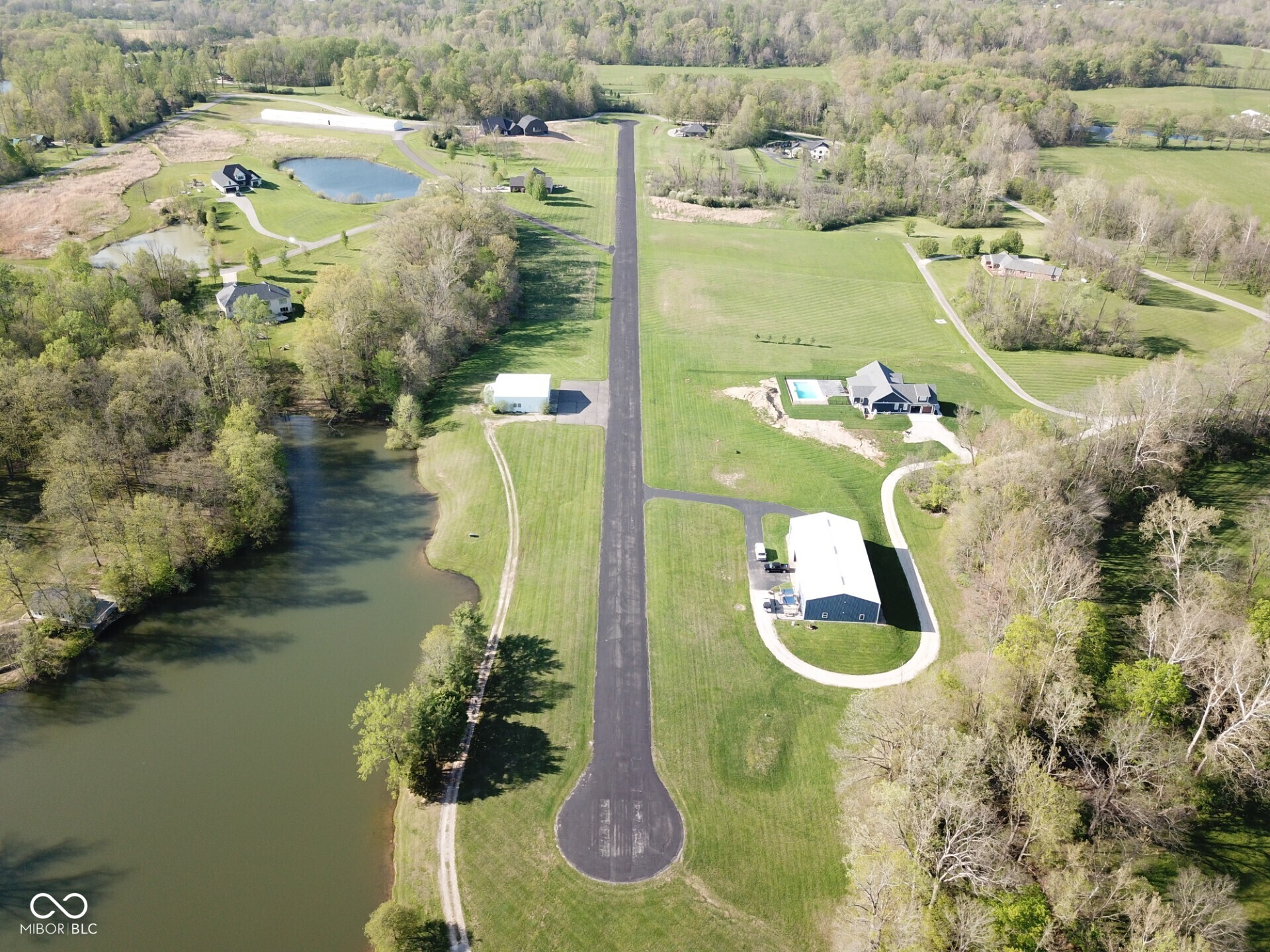 1340 Apache Trail Martinsville, IN 46151 - Photo 41 of 45