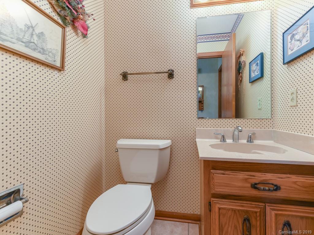 139 Country Ridge Road Laurel Park, NC 28739 - Photo 14 of 29
