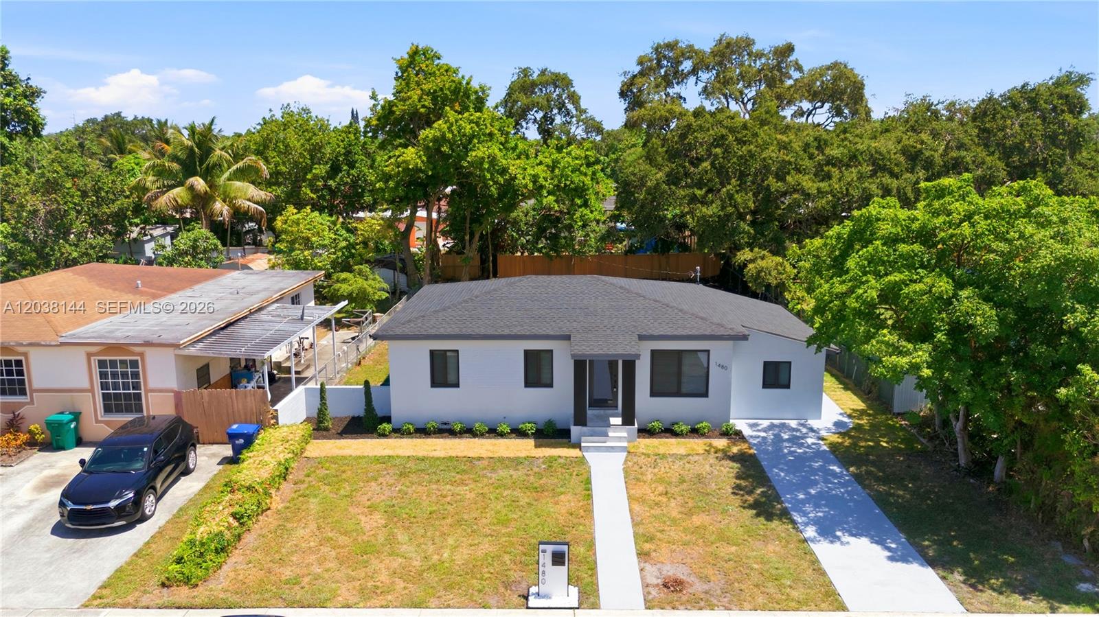 1480 Northeast 150th Street Miami, FL 33161 - Photo 4 of 30