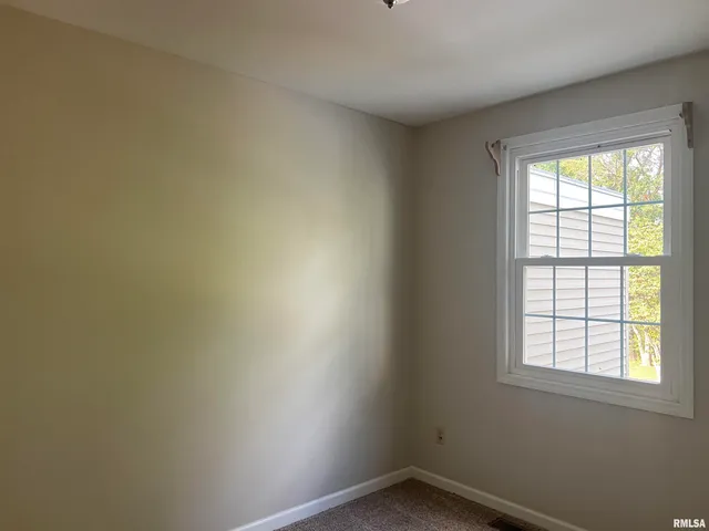 $103,000 | 90 Carriage Hill, Macomb, IL 61455