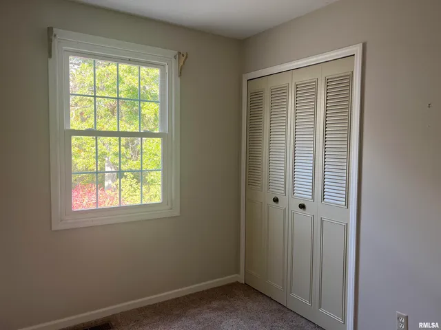 $103,000 | 90 Carriage Hill, Macomb, IL 61455