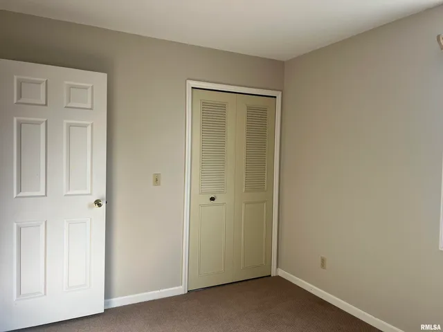 $103,000 | 90 Carriage Hill, Macomb, IL 61455