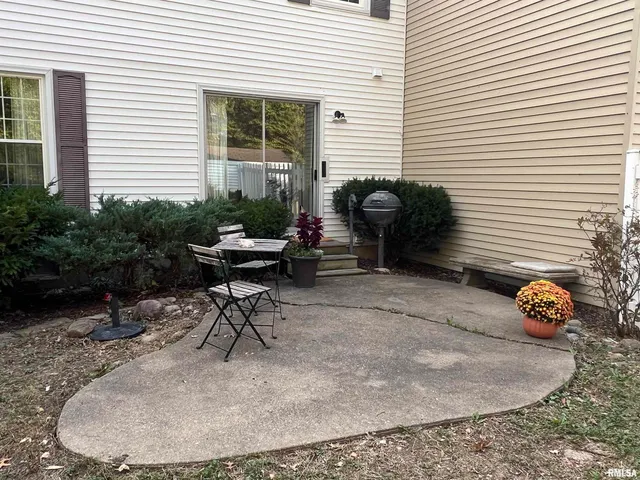 $103,000 | 90 Carriage Hill, Macomb, IL 61455