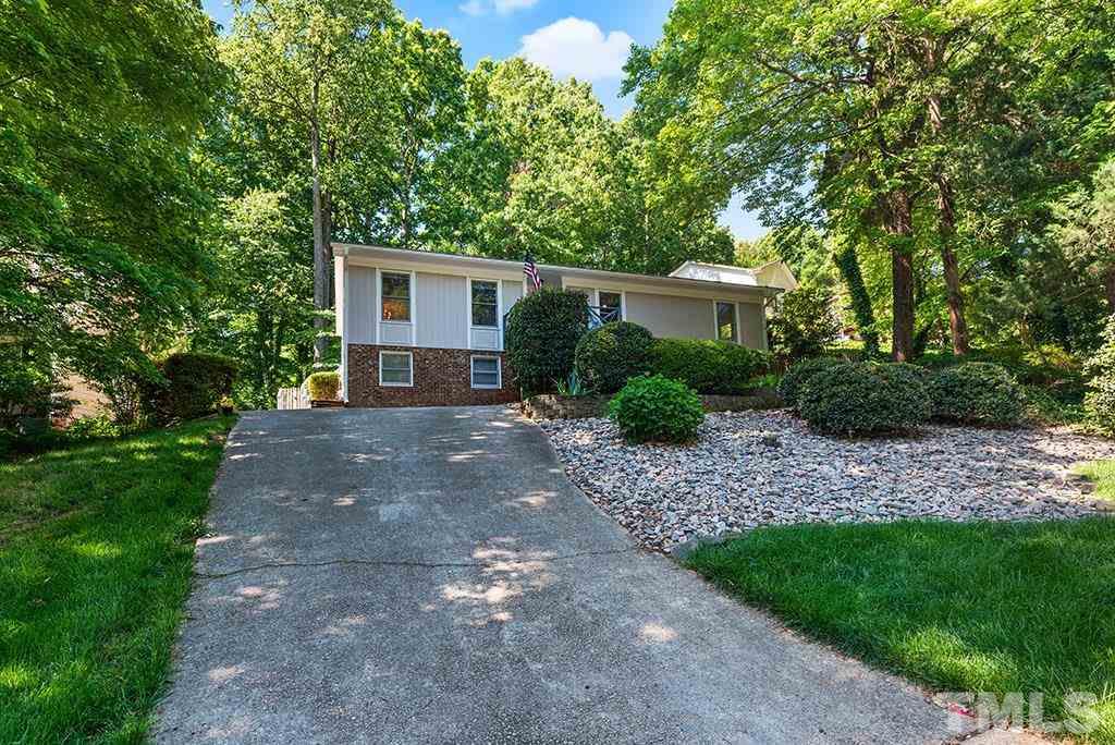 4345 Pickwick Drive Raleigh, NC 27613 - Photo 3 of 30