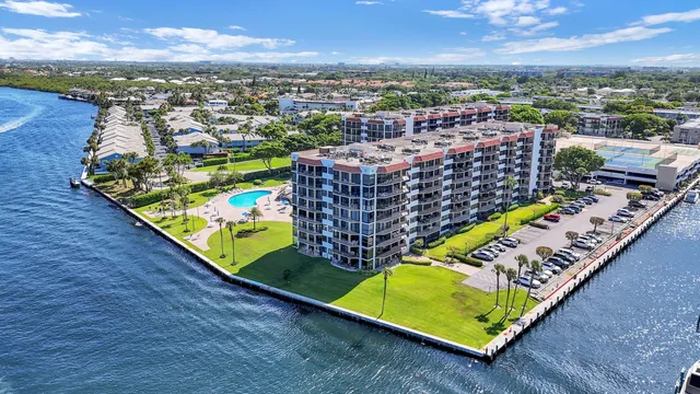 $8,000 | 899 Jeffery Street, Unit 701, Boca Raton, FL 33487