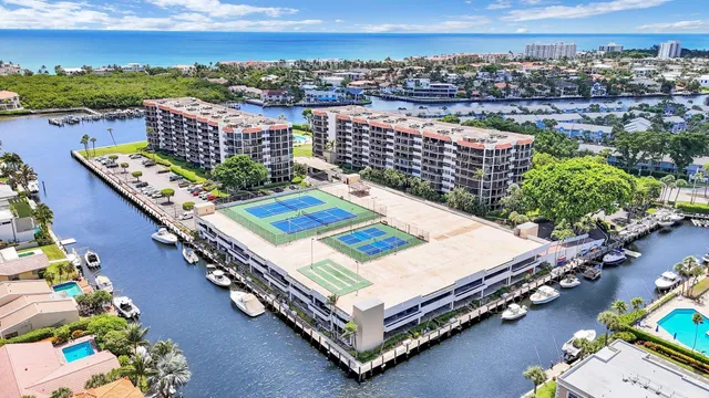$8,000 | 899 Jeffery Street, Unit 701, Boca Raton, FL 33487