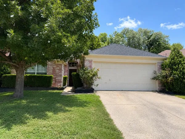 $2,400 | 1122 Dove Drive, Garland, TX 75040