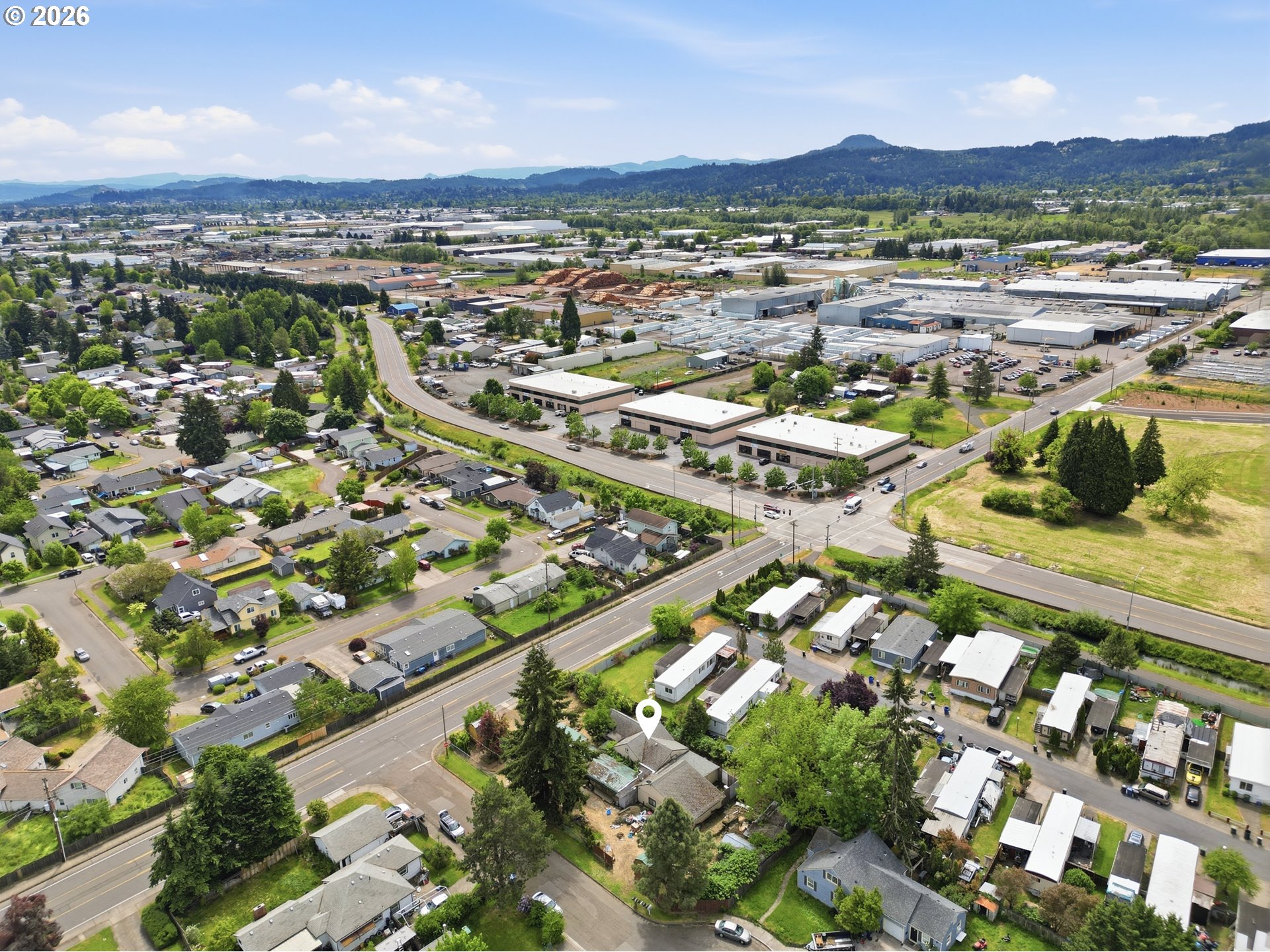 352 North Bertelsen Road Eugene, OR 97402 - Photo 3 of 22 Gallery Image 3