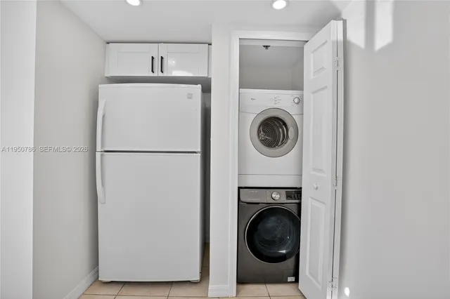 $2,450 | 2475 Northwest 16th St Road, Unit 310, Miami, FL 33125