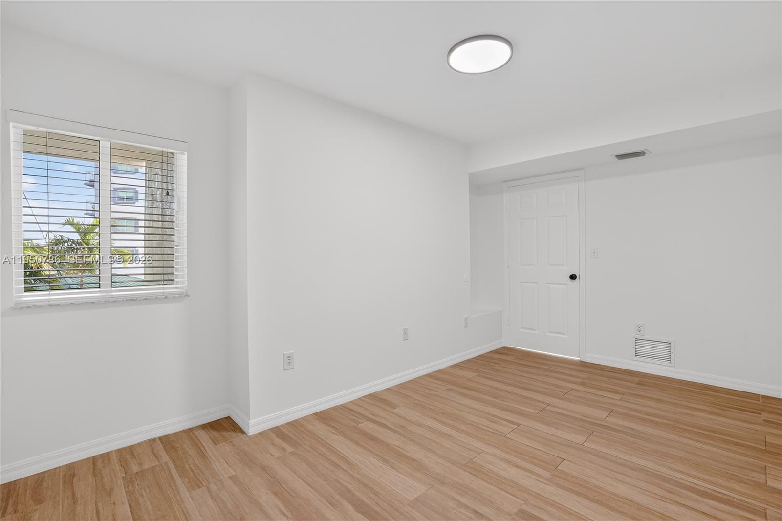 2475 Northwest 16th St Road, Unit 310 Miami, FL 33125 - Photo 20 of 29