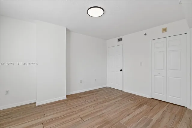 $2,450 | 2475 Northwest 16th St Road, Unit 310, Miami, FL 33125