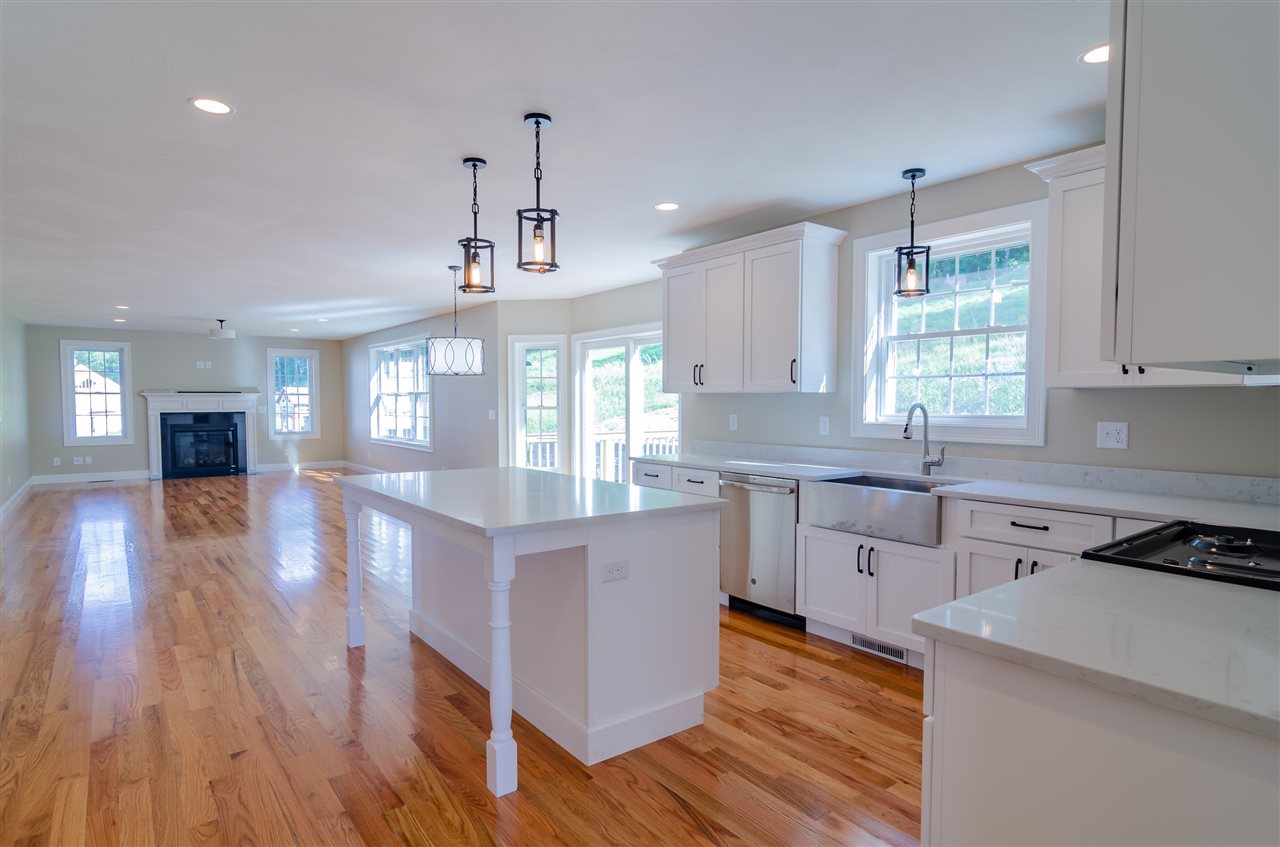 13 Beechwood Road Salem, NH 03079 - Photo 3 of 15 Gallery Image 3