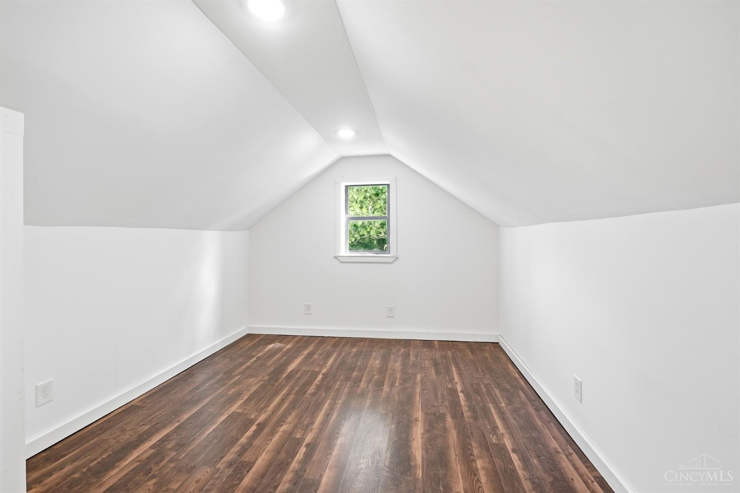 5792 Gaines Road Cincinnati, OH 45247 - Photo 43 of 73