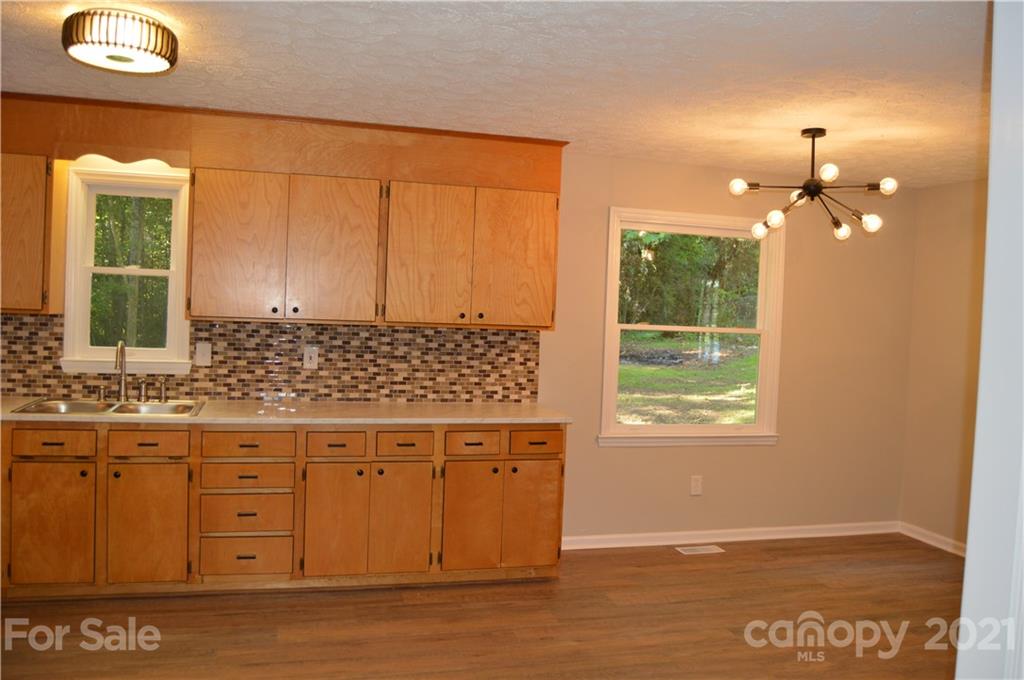 2614 Tablerock Road Lenoir, NC 28645 - Photo 7 of 27 Gallery Image 7