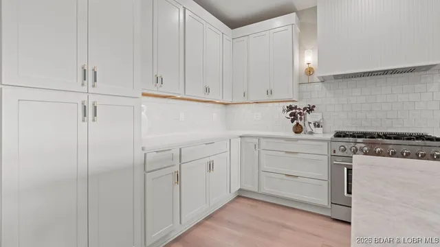 $799,000 | 420 Outer Drive, Lake Ozark, MO 65049