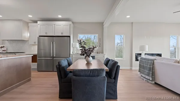 $789,000 | 420 Outer Drive, Lake Ozark, MO 65049