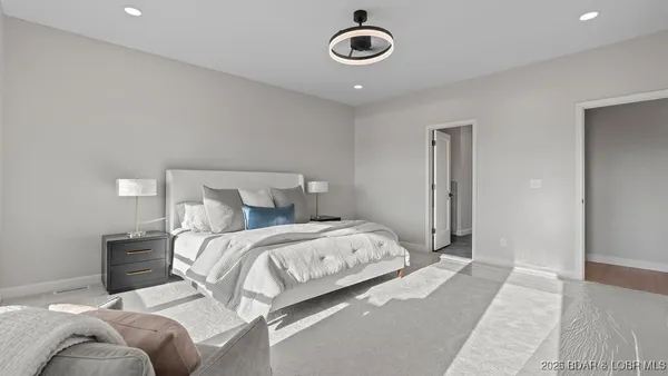 $789,000 | 420 Outer Drive, Lake Ozark, MO 65049