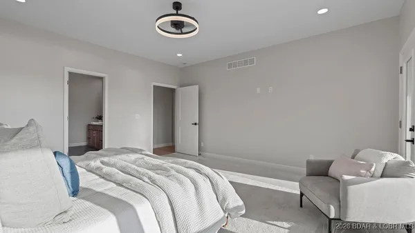 $789,000 | 420 Outer Drive, Lake Ozark, MO 65049