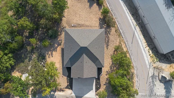 $789,000 | 420 Outer Drive, Lake Ozark, MO 65049