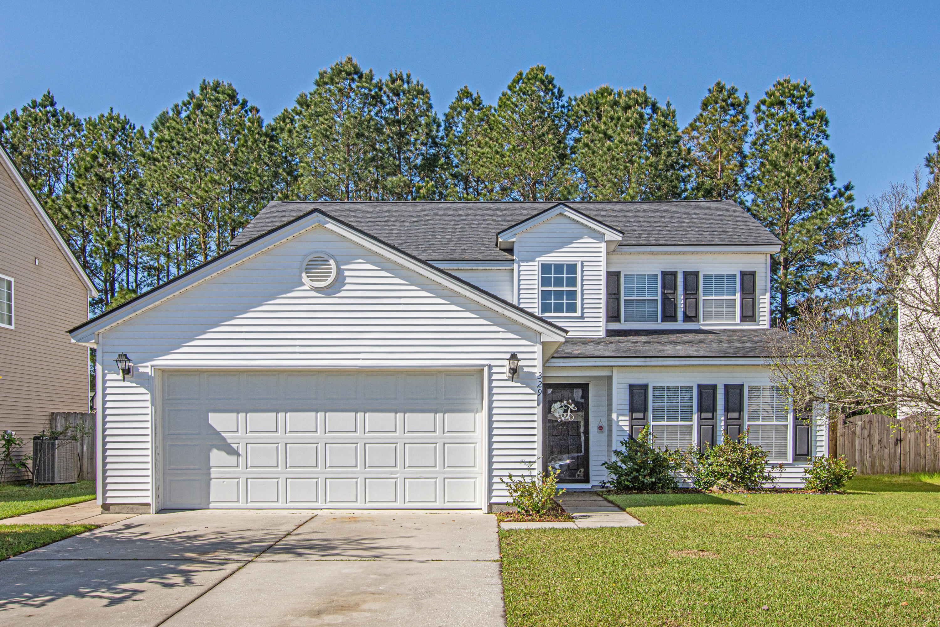 329 Deep River Road Summerville, SC 29486 - Photo 1 of 46 0-17