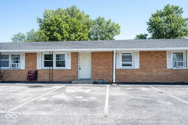 $850 | 4881 300W, Unit 5, New Palestine, IN 46163
