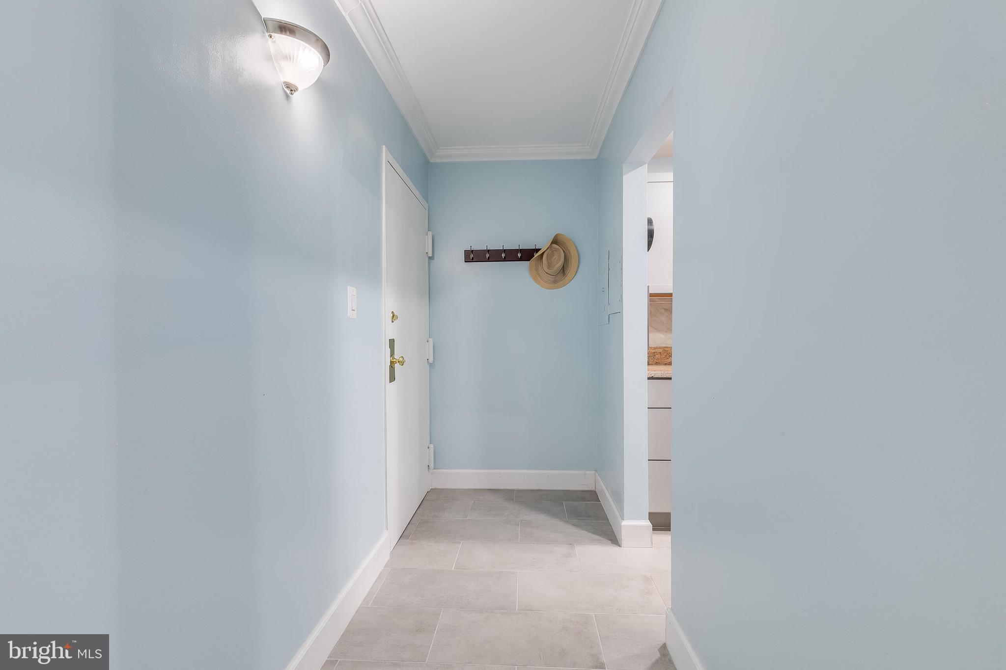 2255 Castle Rock Square, Unit 12C Reston, VA 20191 - Photo 2 of 29 a view of cupboard