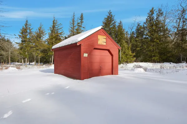 $474,000 | 760 Raccoon Hill Road, Andover, NH 03216