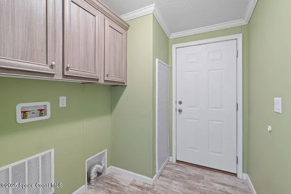 $1,995 | 805 Beech Court, Barefoot Bay, FL 32976