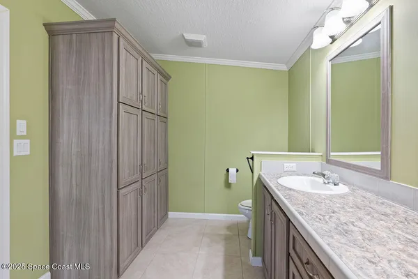 $1,995 | 805 Beech Court, Barefoot Bay, FL 32976