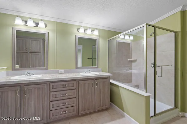 $1,995 | 805 Beech Court, Barefoot Bay, FL 32976