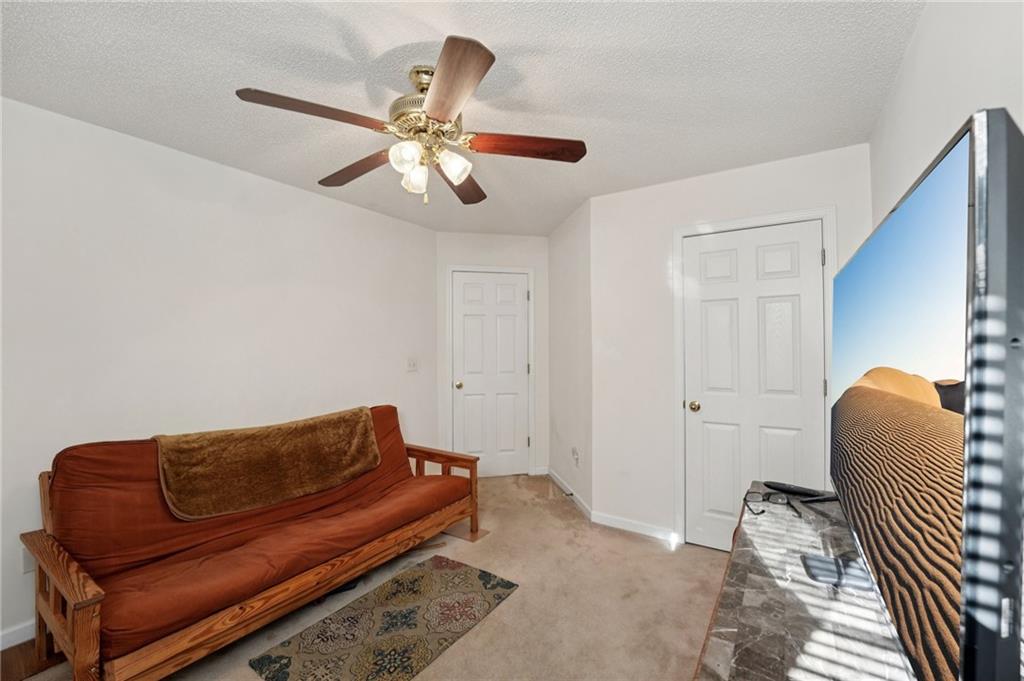 111 Bainbridge Court Dallas, GA 30132 - Photo 19 of 37 a living room with furniture