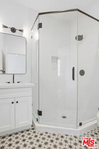 $5,250 | 6206 Orange Street, Unit 1/2, Los Angeles, CA 90048