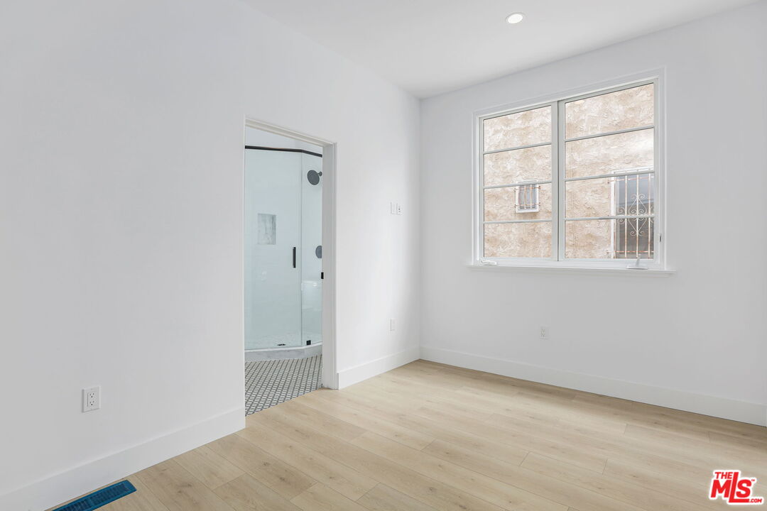 6206 Orange Street, Unit 1/2 Los Angeles, CA 90048 - Photo 15 of 18