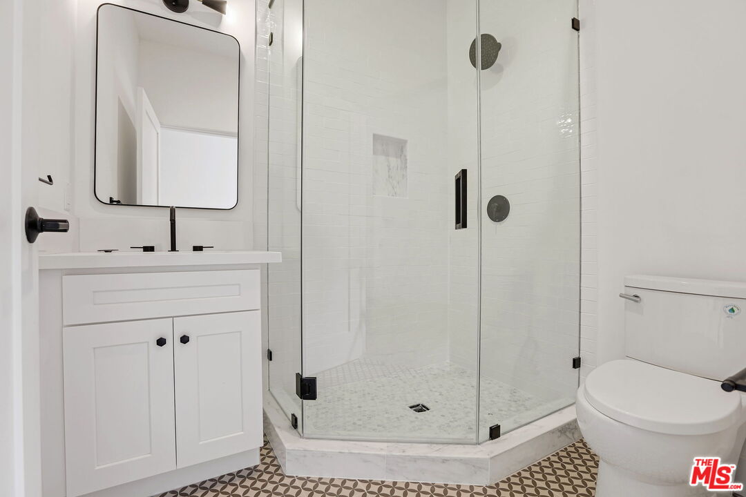 6206 Orange Street, Unit 1/2 Los Angeles, CA 90048 - Photo 16 of 18