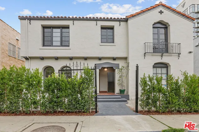 $5,250 | 6206 Orange Street, Unit 1/2, Los Angeles, CA 90048