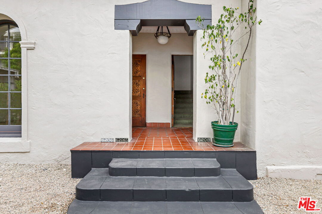 6206 Orange Street, Unit 1/2 Los Angeles, CA 90048 - Photo 4 of 18