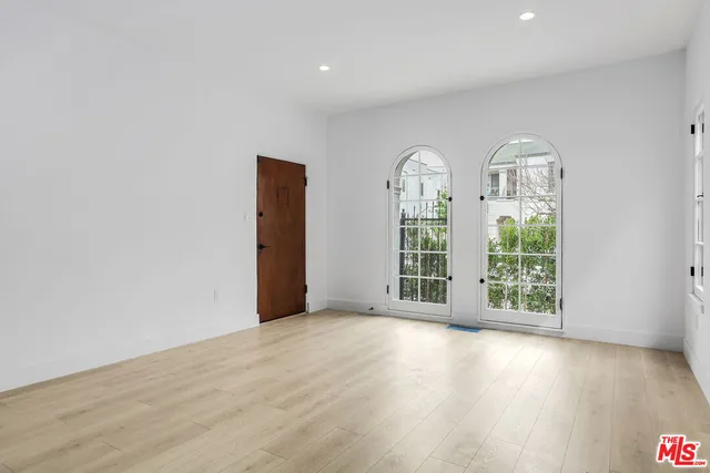 $5,250 | 6206 Orange Street, Unit 1/2, Los Angeles, CA 90048