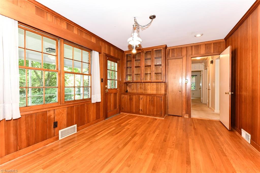1020 Huntingdon Road Winston-Salem, NC 27104 - Photo 11 of 31 Gallery Image 11