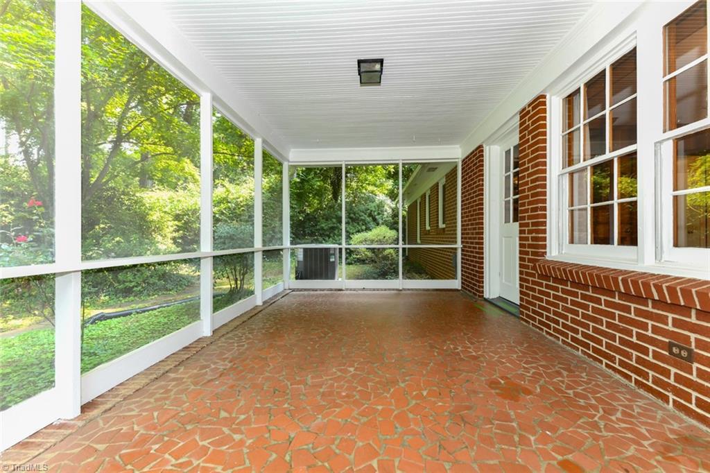 1020 Huntingdon Road Winston-Salem, NC 27104 - Photo 27 of 31 Gallery Image 27