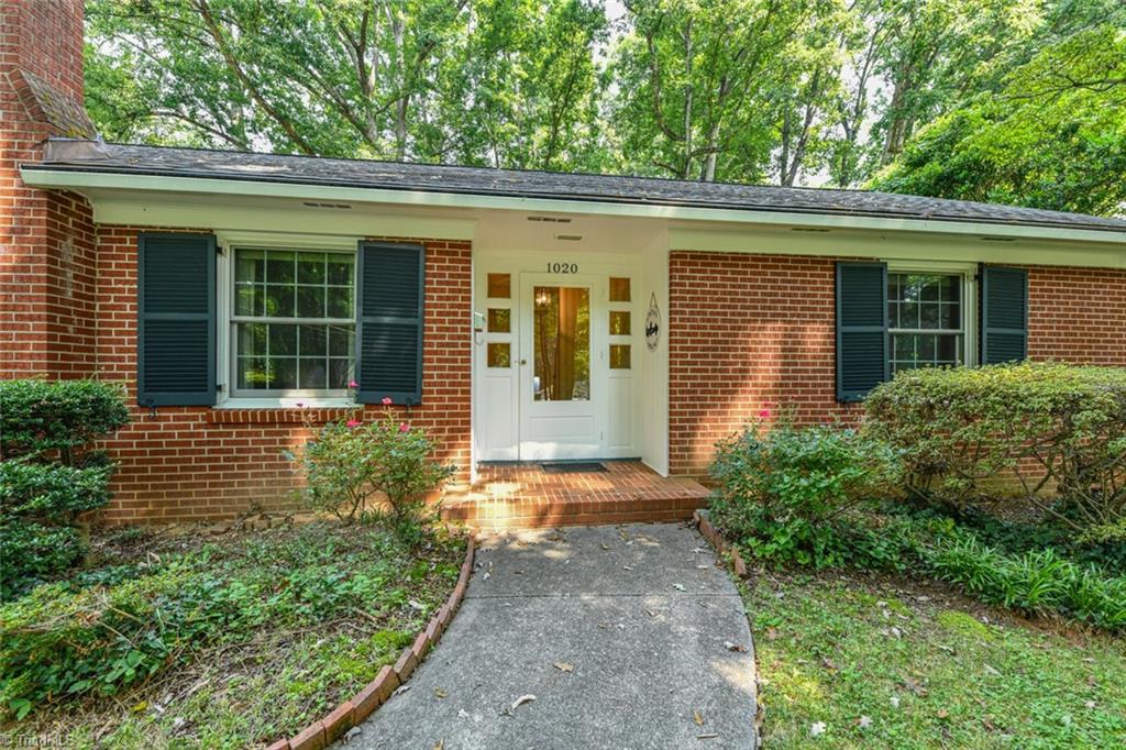1020 Huntingdon Road Winston-Salem, NC 27104 - Photo 4 of 31 Gallery Image 4