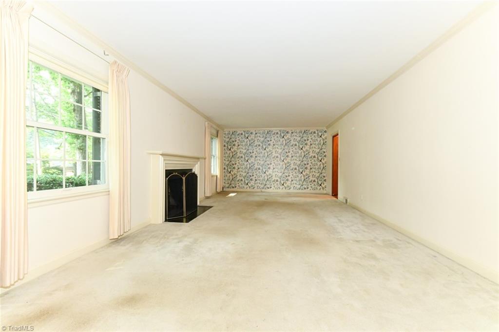 1020 Huntingdon Road Winston-Salem, NC 27104 - Photo 6 of 31 Gallery Image 6