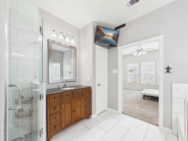 $455,800 | 401 West Bend Drive, League City, TX 77573