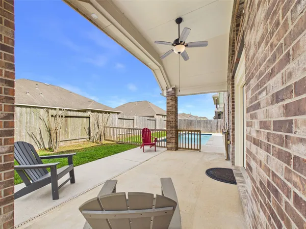 $455,800 | 401 West Bend Drive, League City, TX 77573