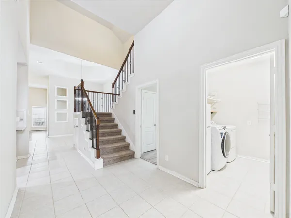 $455,800 | 401 West Bend Drive, League City, TX 77573